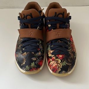 KD 7 FLORAL